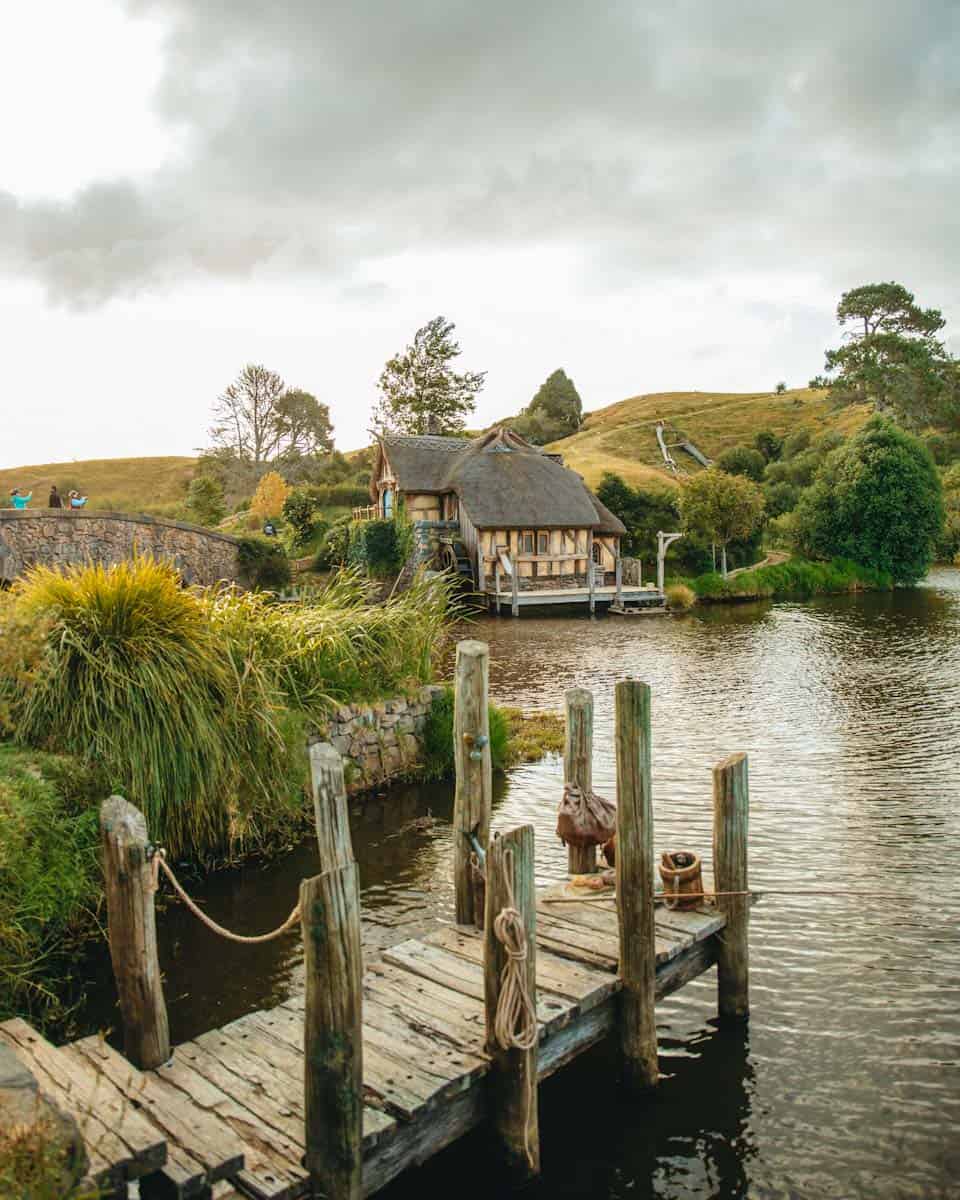 Scene of the lake and hills of Hobbiton in New Zealand.