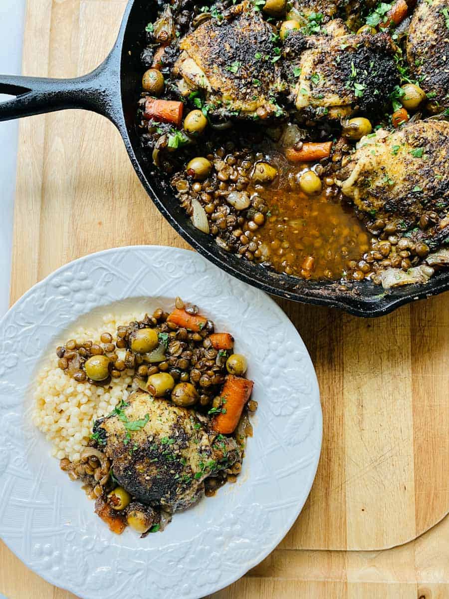 Za'atar chicken with green lentils.