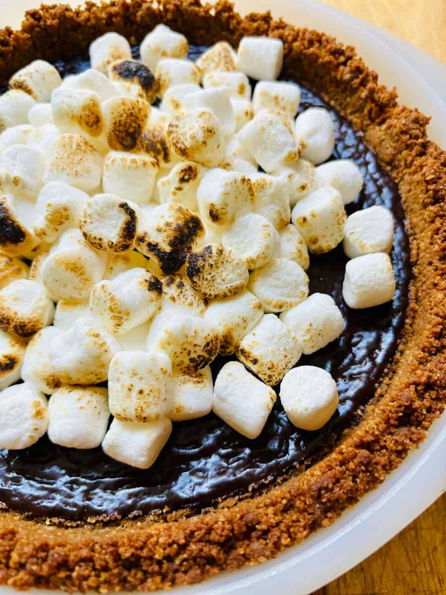 Mexican hot chocolate pie with toasted marshmallows.