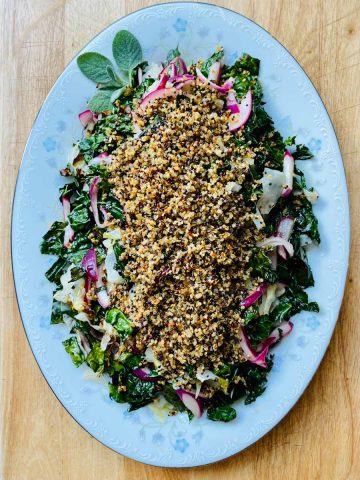 Roasted kale salad with quinoa.